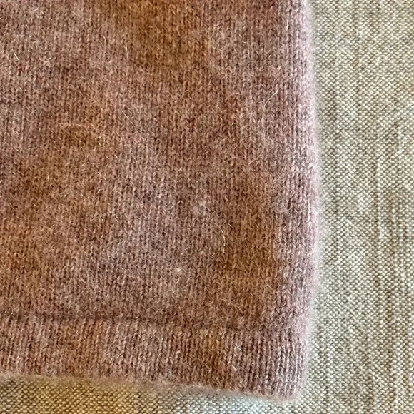 Garnet Hill MAUVE Cashmere Tie-Sleeve V-Neck Sweater - Picture 7 of 14